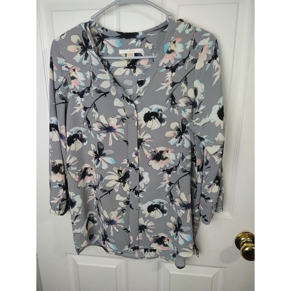 C&e Woman's S Blouse Grey Floral Button V Neck Lightweight Business Casual